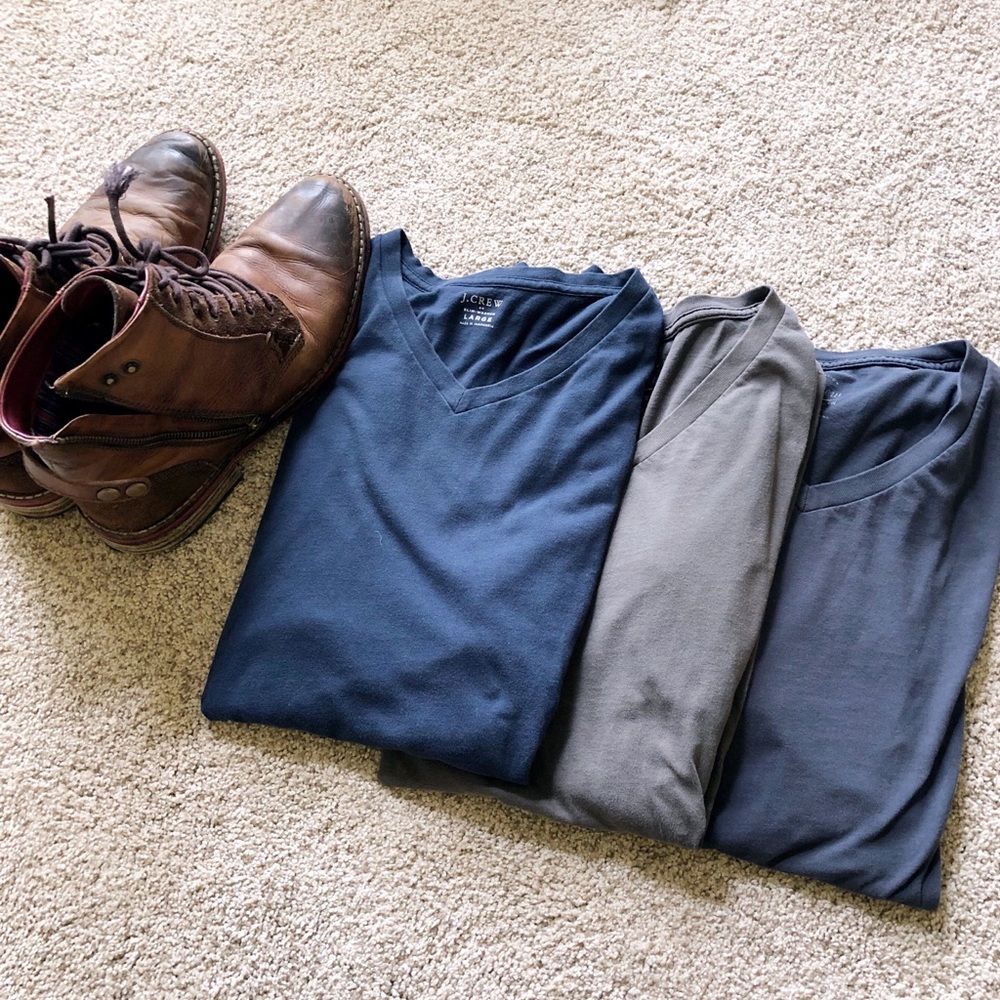 J Crew Men’s v-neck t shirt bundle Large